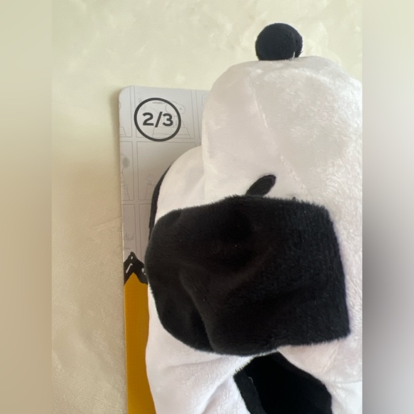 Peanuts Snoopy Plush Slippers Black & White Kids Size 2/3 NWT - Picture 4 of 7